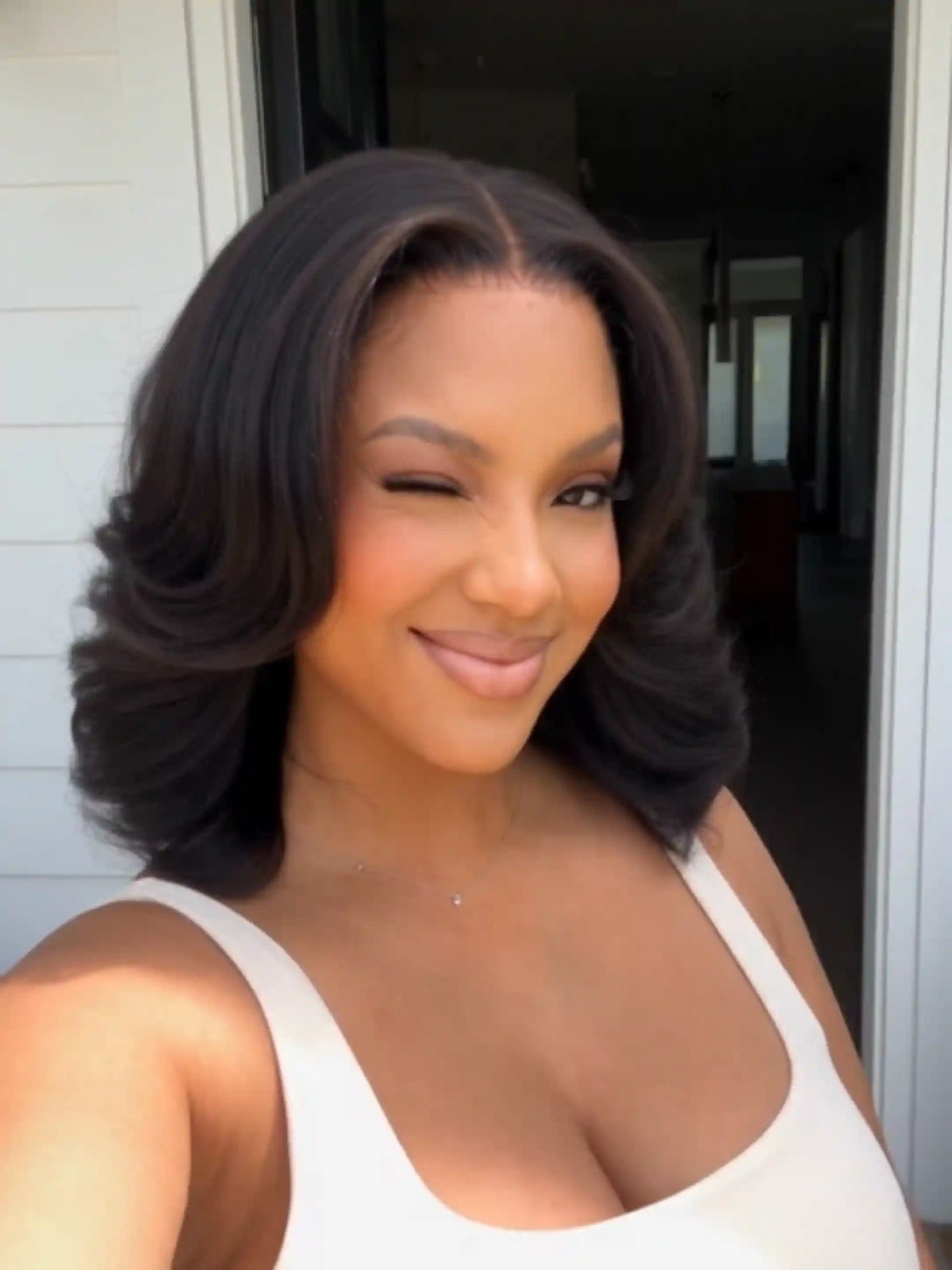 UNice Layered Blowout Bob Bye-Bye Slip™ 7×5 Glueless Lace Ready-to-Wear Human Hair Wig